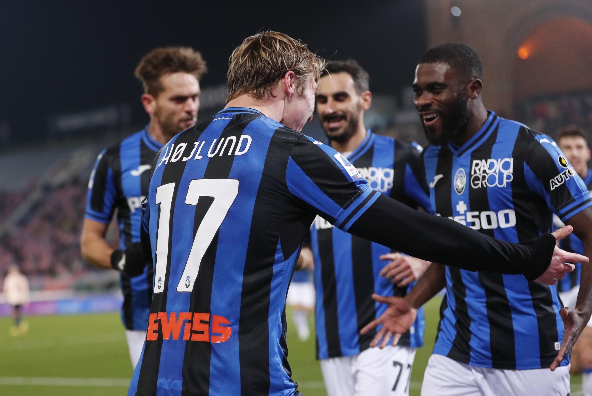 高水平足球联赛开赛,球队实力对比 高水平足球联赛开赛,球队实力对比