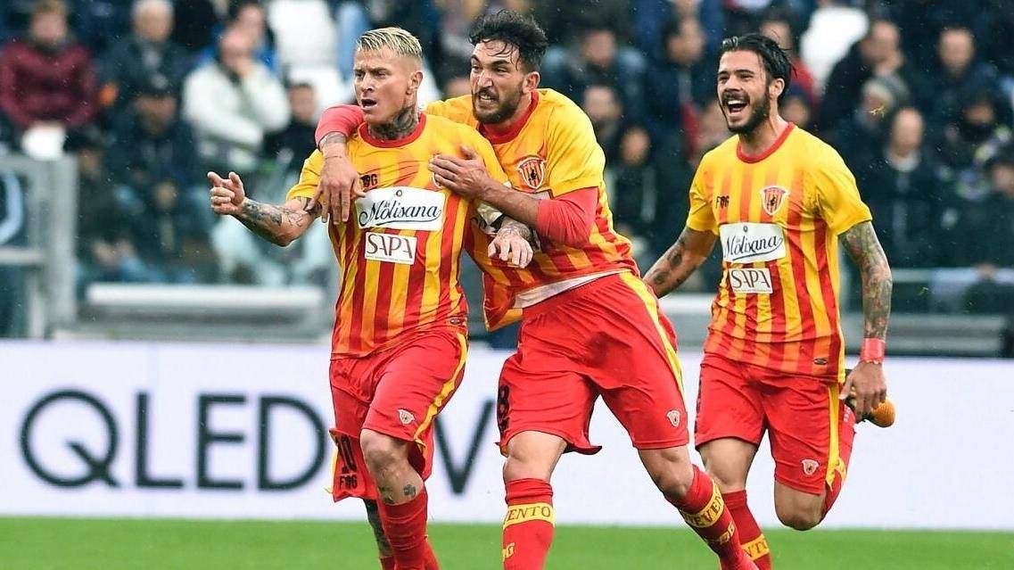 关于贝内文托主场失利，处于保级压力下的信息