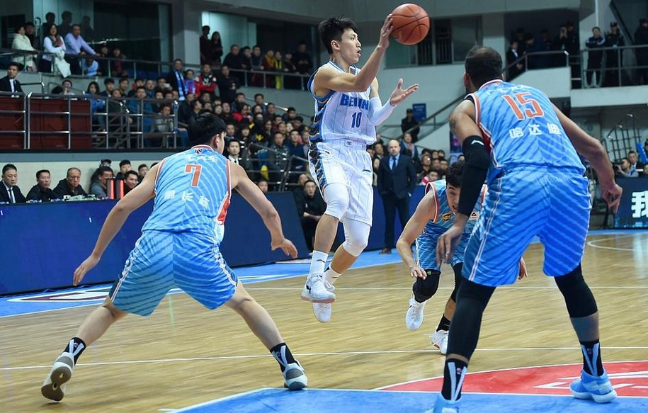 新疆男篮豪取连胜，人气直线飙升