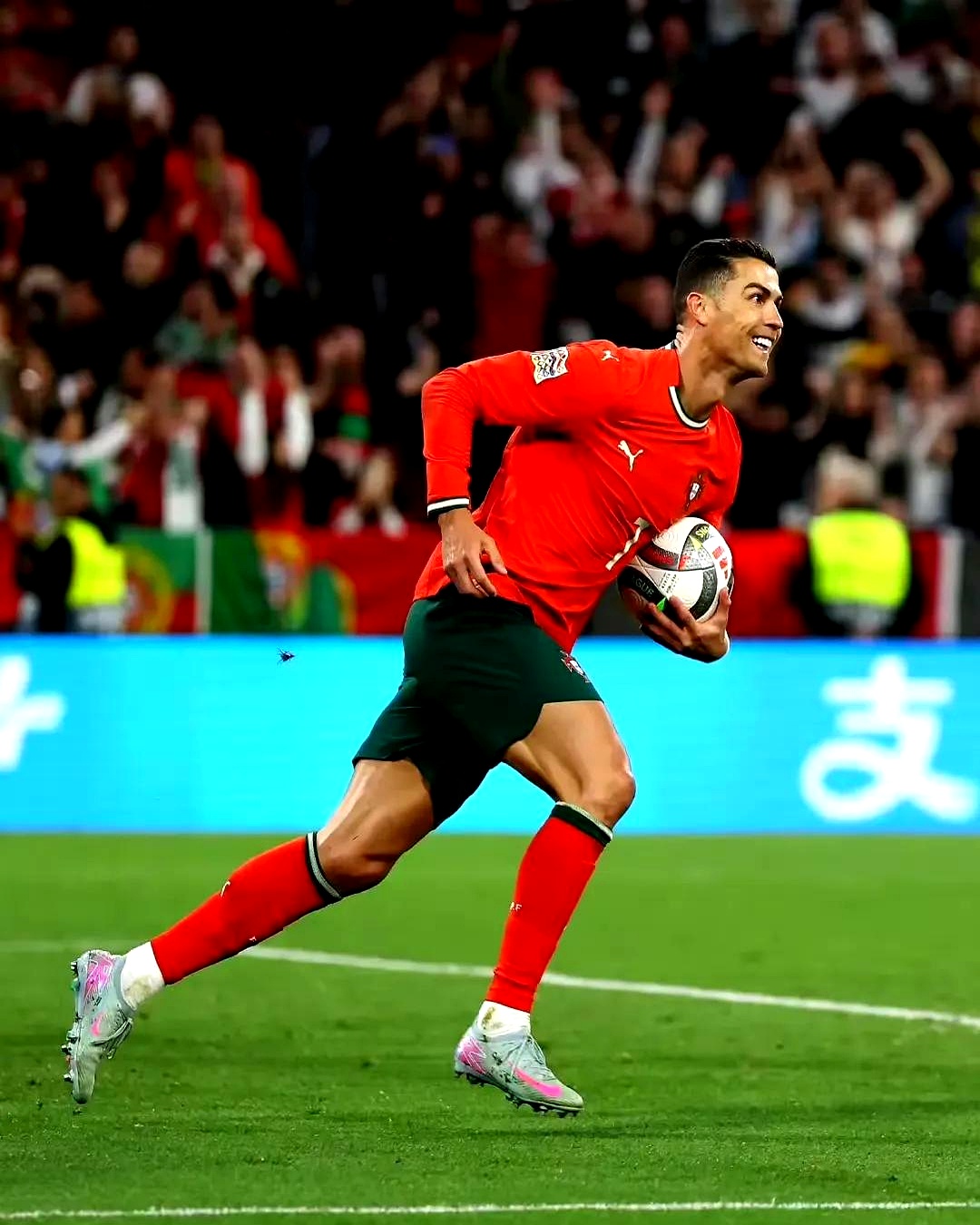 葡萄牙队稳定发挥，获得关键胜利进入半决赛的简单介绍