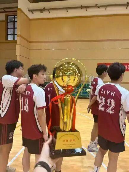 关于球员技术风采展现！赛场人气飙升的信息