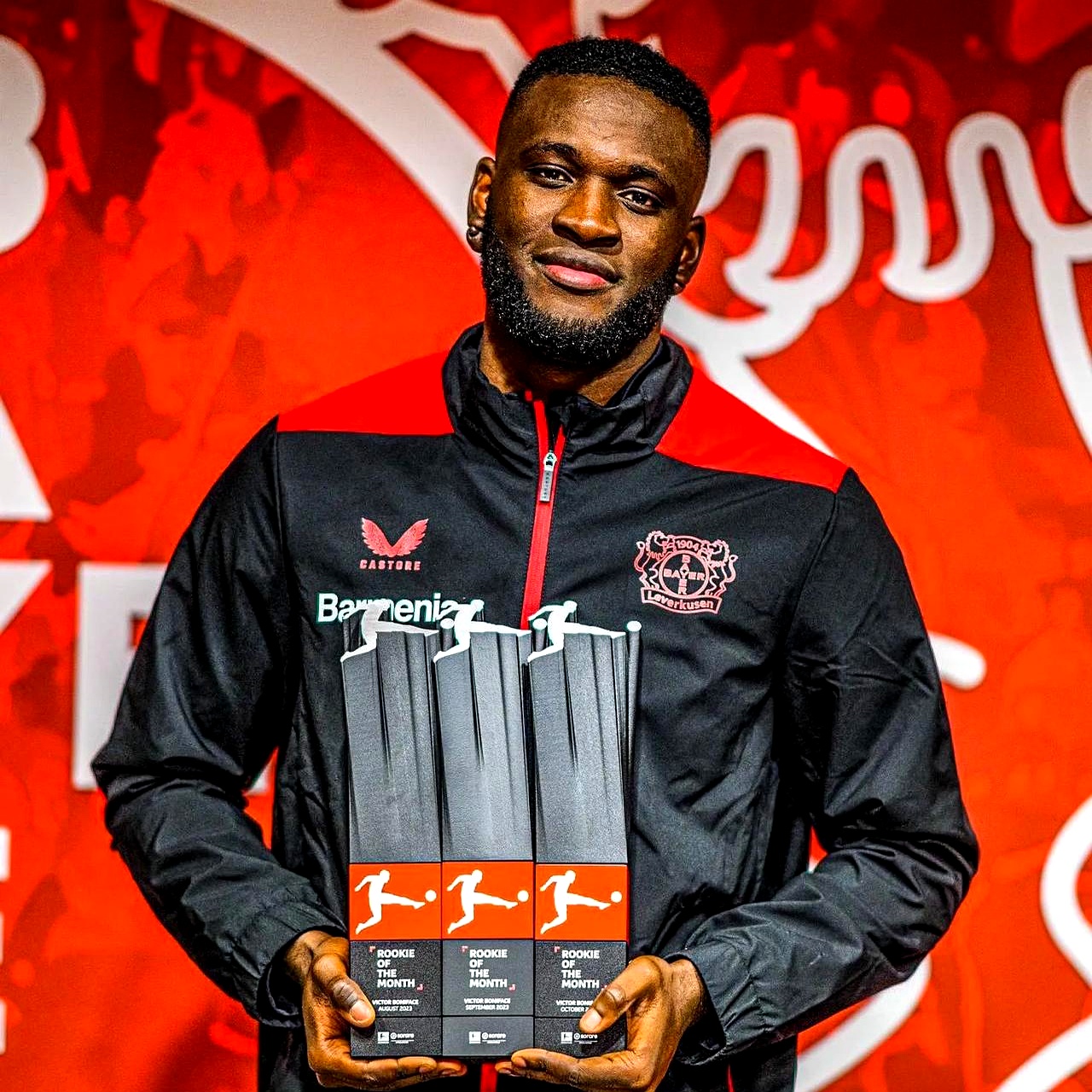 包含欧洲豪门签约南美洲联盟顶尖球员！的词条