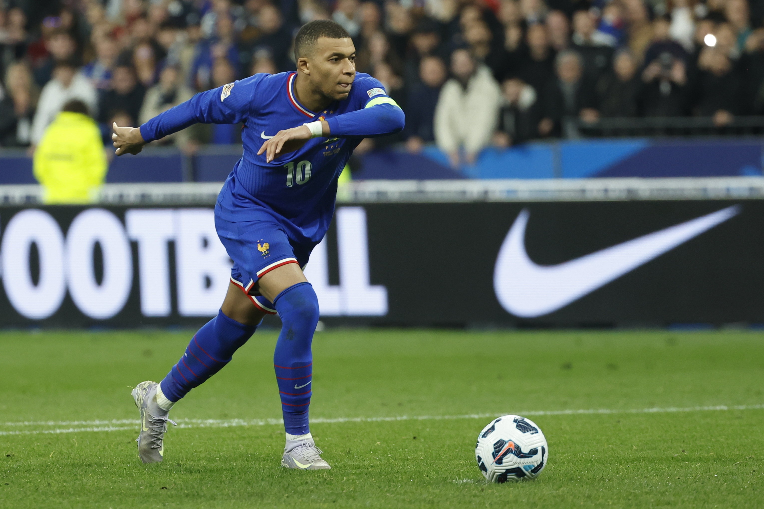 法国队在欧国联决赛前夕备战 法国队在欧国联决赛前夕备战