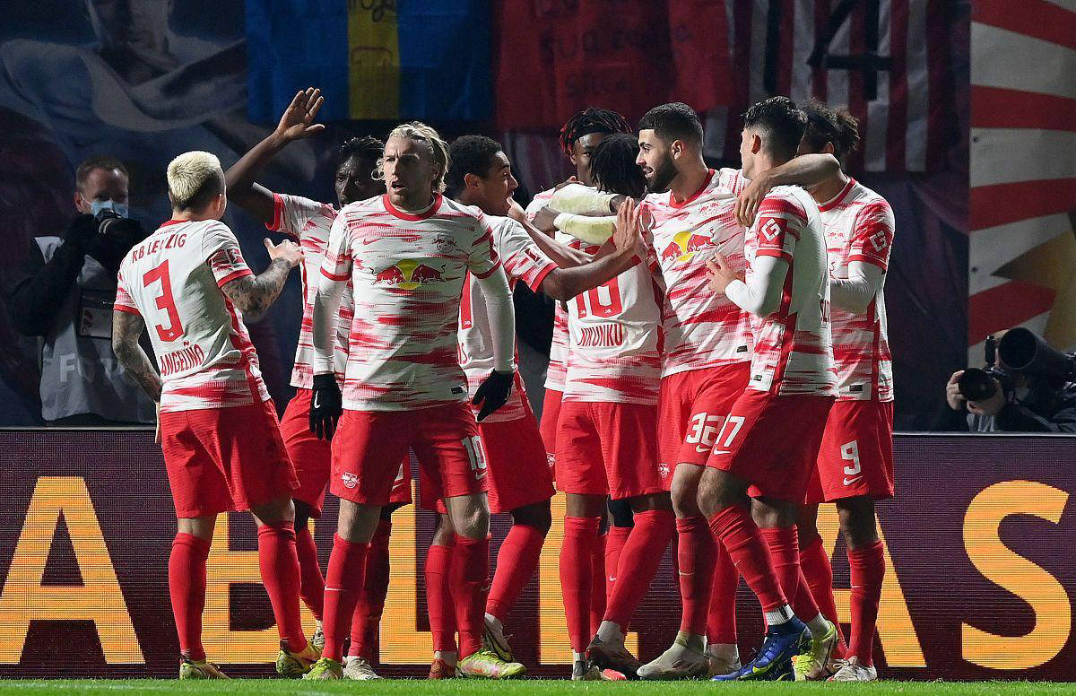 关于莱比锡红牛表现稳定，努力进入前四位置的信息