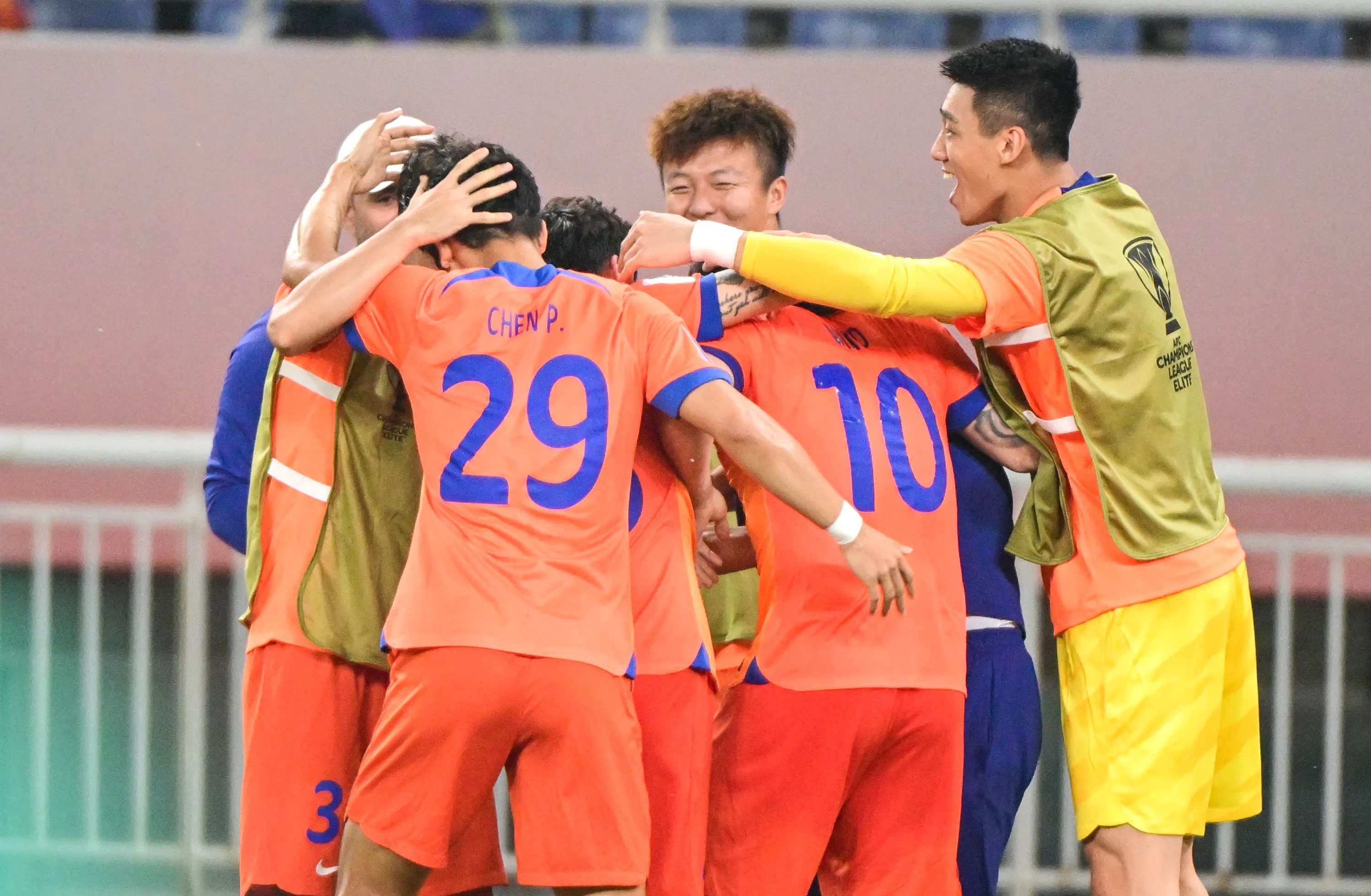 中超头号球队势不可挡，迎来重大挑战的简单介绍