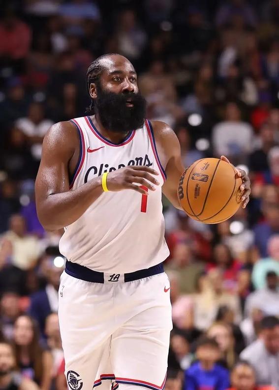 关于独行侠青年球员迪多根冲击最佳新秀称号的信息