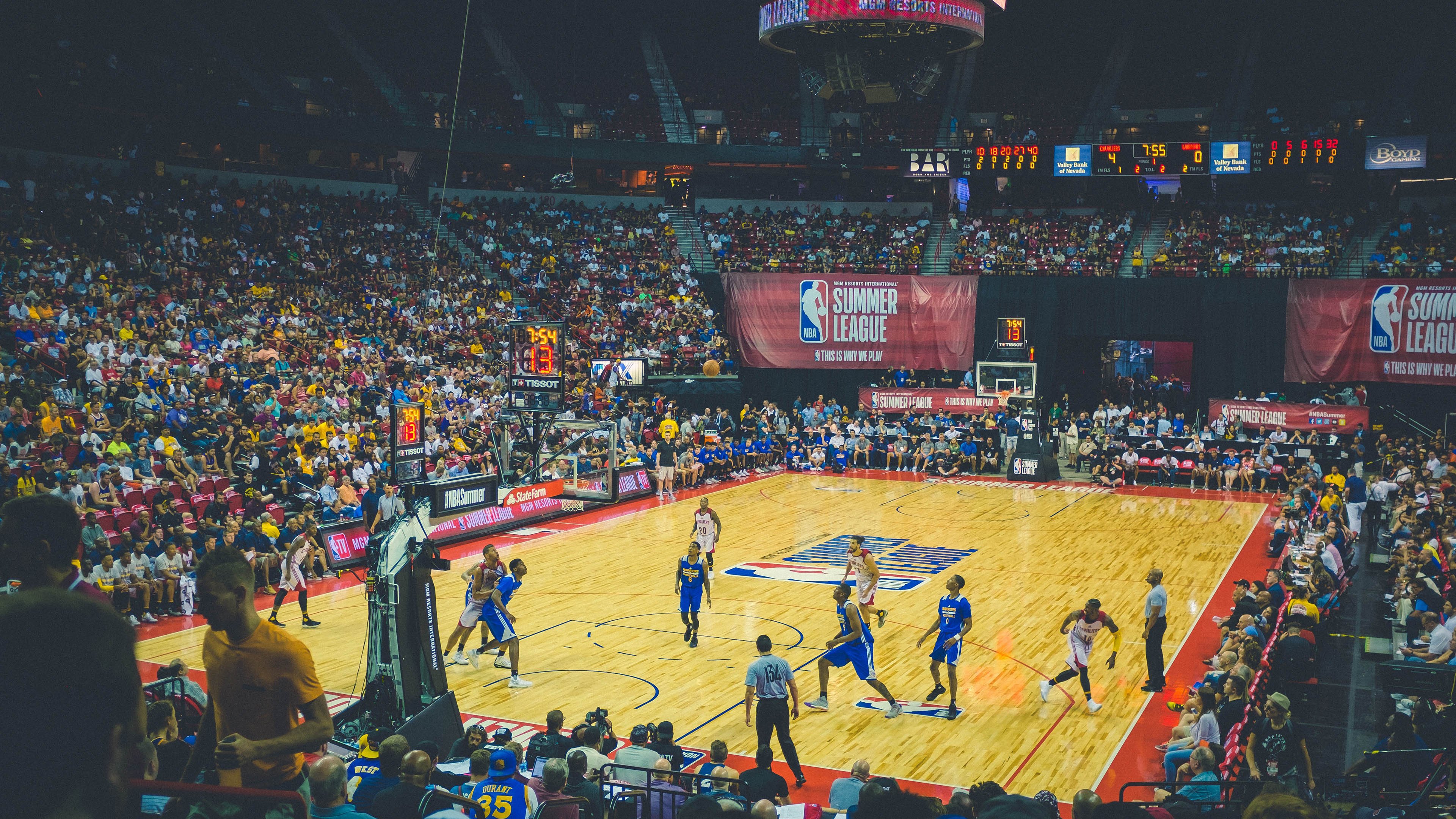 赛道与球场，当杜兰特在F1街道赛接管比赛，吉林队如何强势拿下快船？