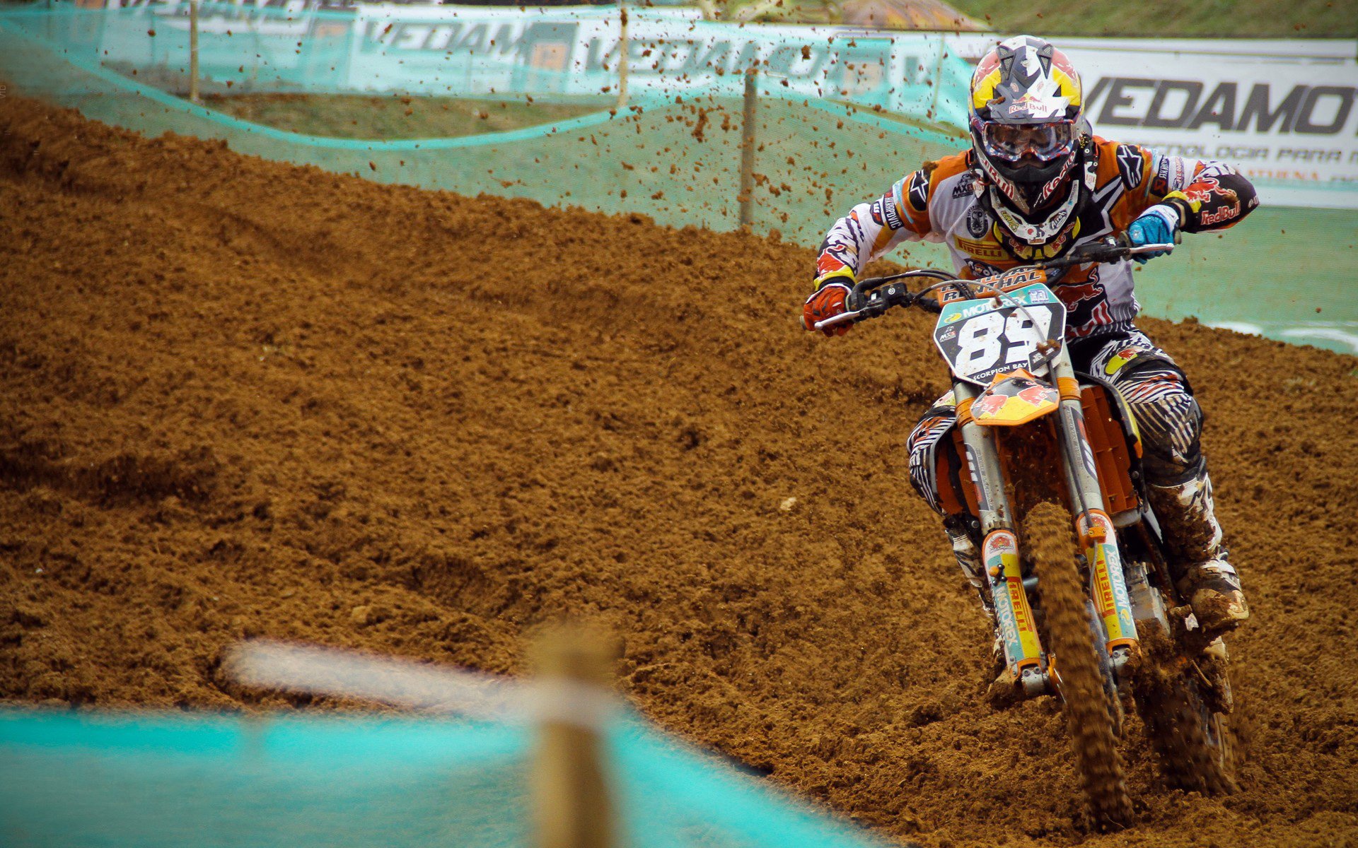 欧冠决赛之夜,迪亚斯表现堪称教科书